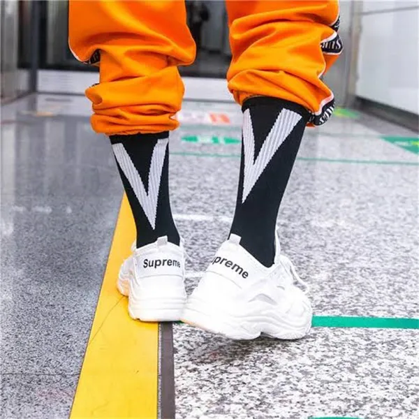 نسل زد و علایقشان جوراب های بلند